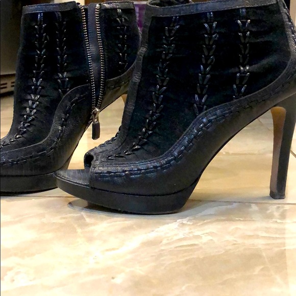 Vince Camuto leather and suede platform booties - Picture 2 of 11
